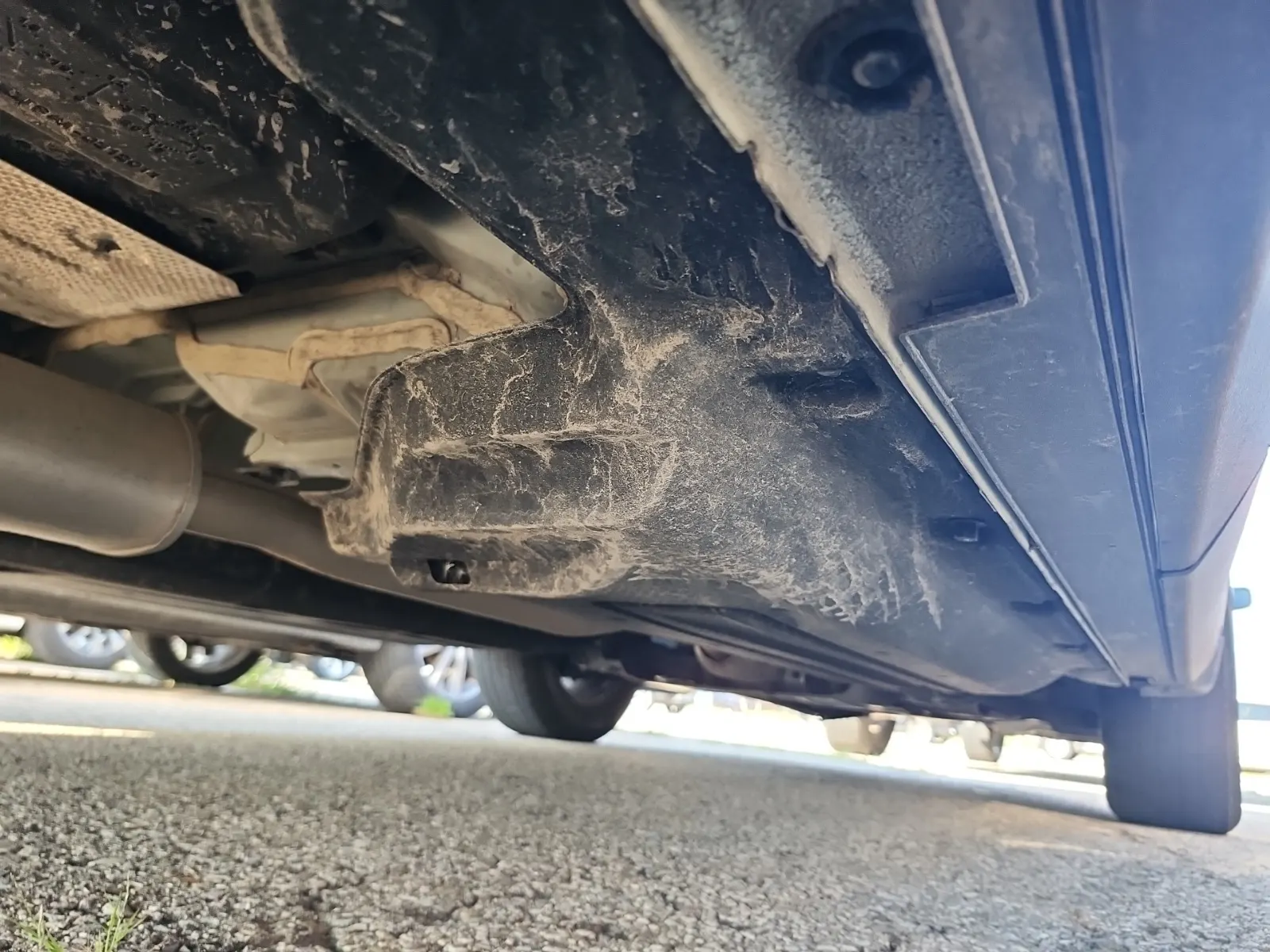 Undercarriage - Passenger Photo