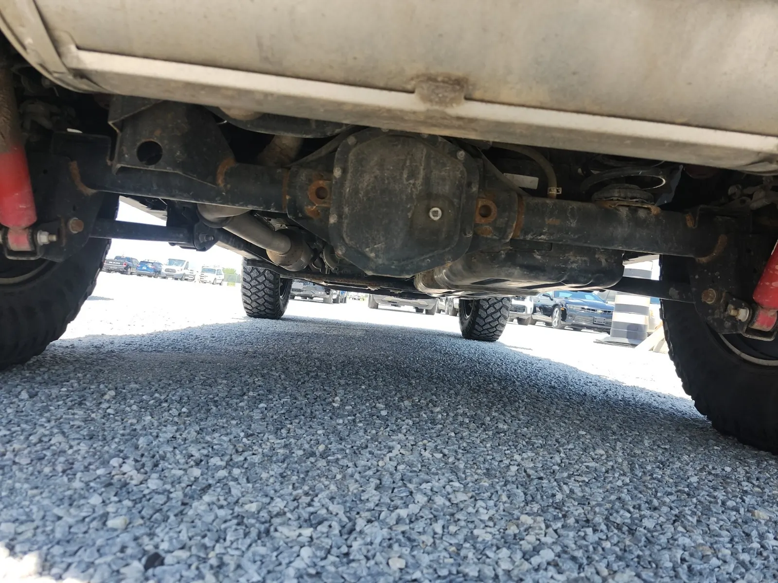 Undercarriage - Rear Photo