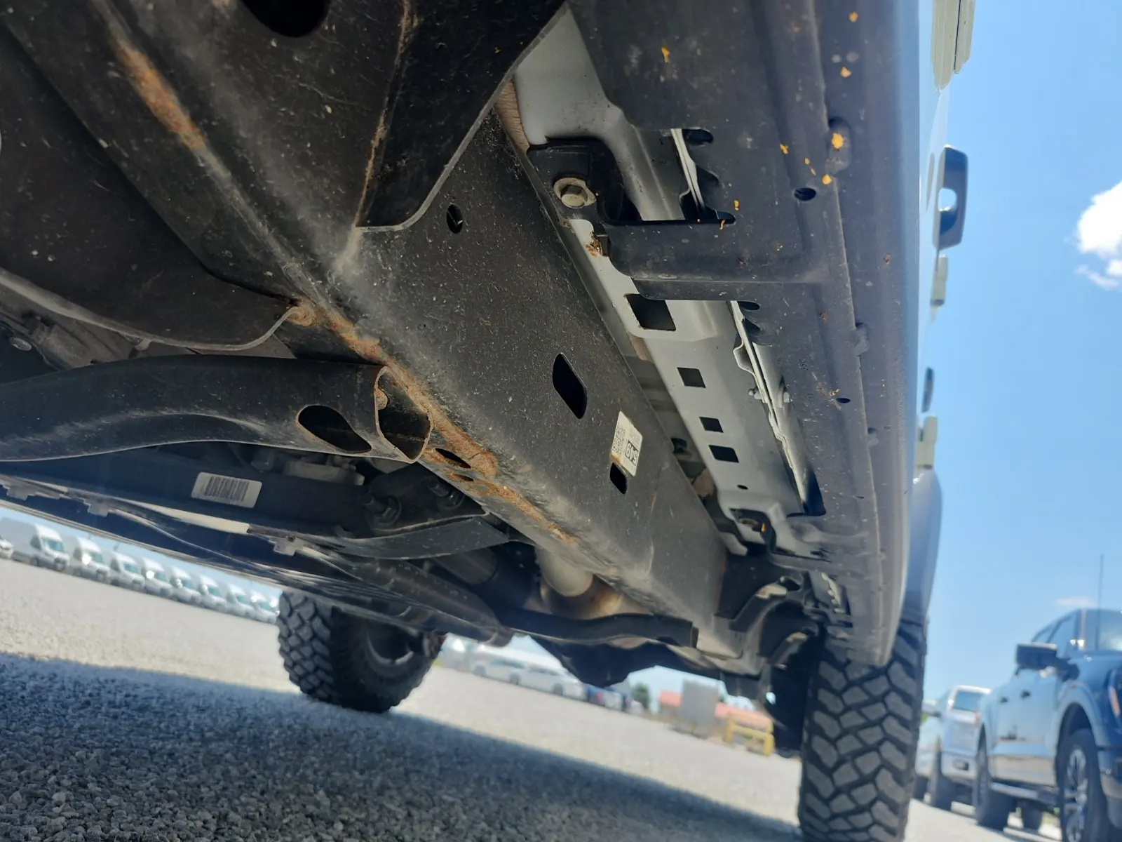 Undercarriage - Driver Photo