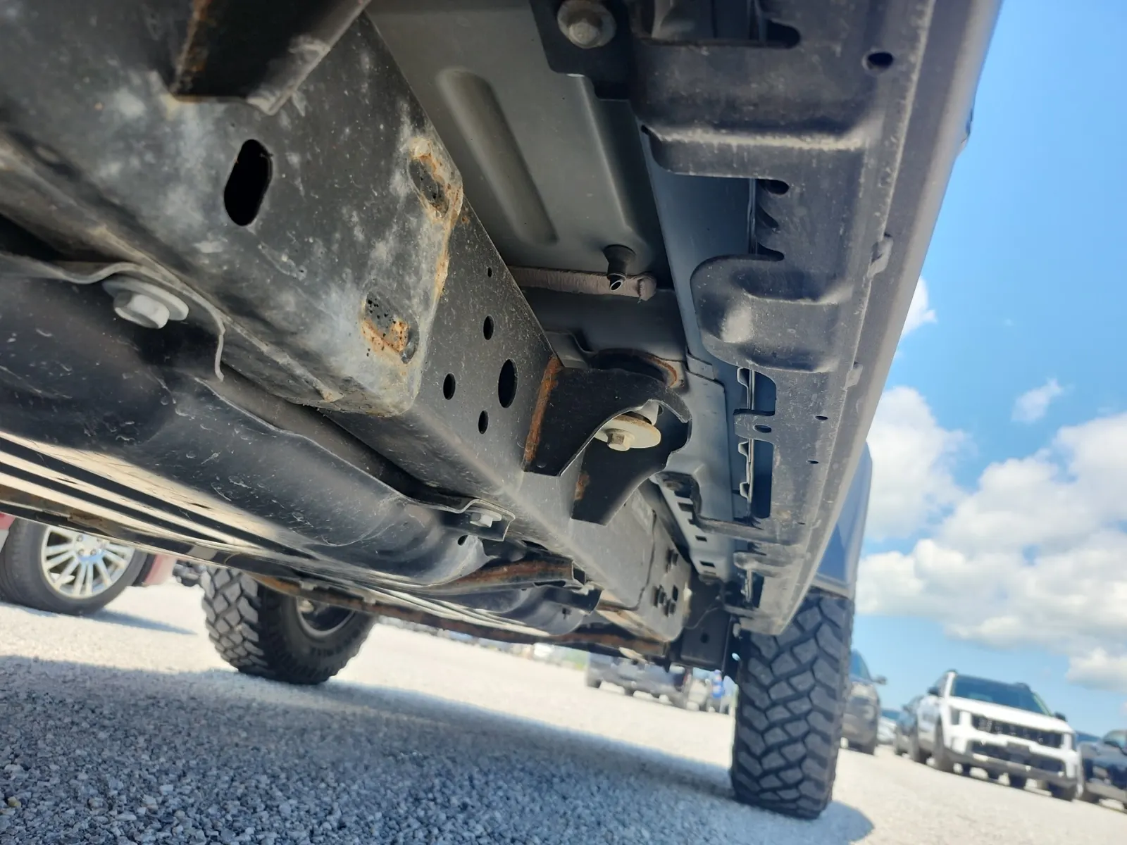 Undercarriage - Passenger Photo