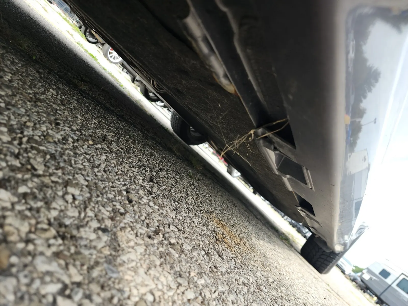 Undercarriage - Driver Photo