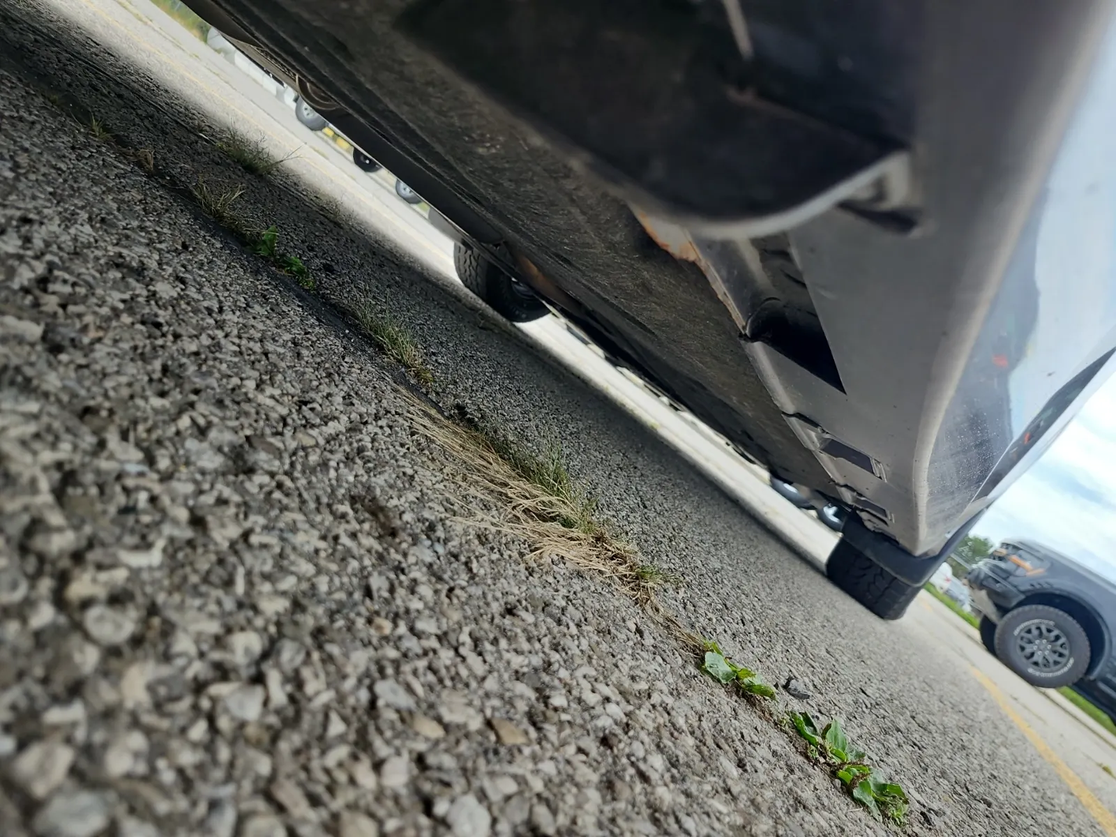 Undercarriage - Passenger Photo