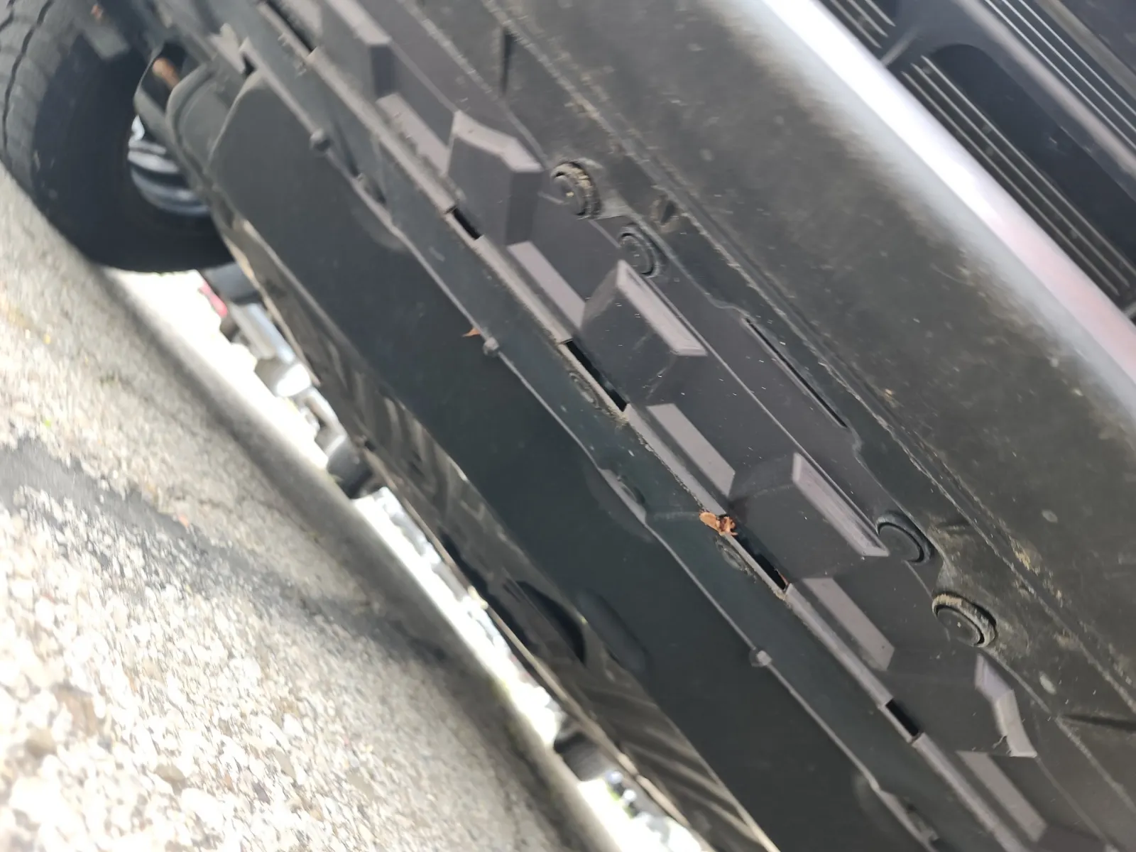 Undercarriage - Front Photo