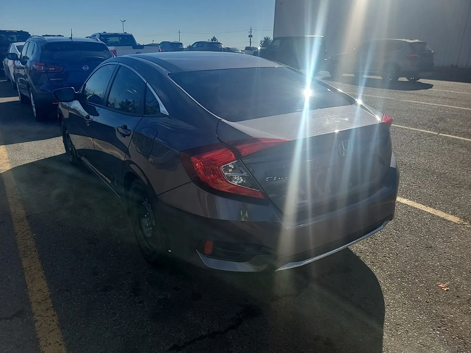 Driver Rear 3/4 Photo