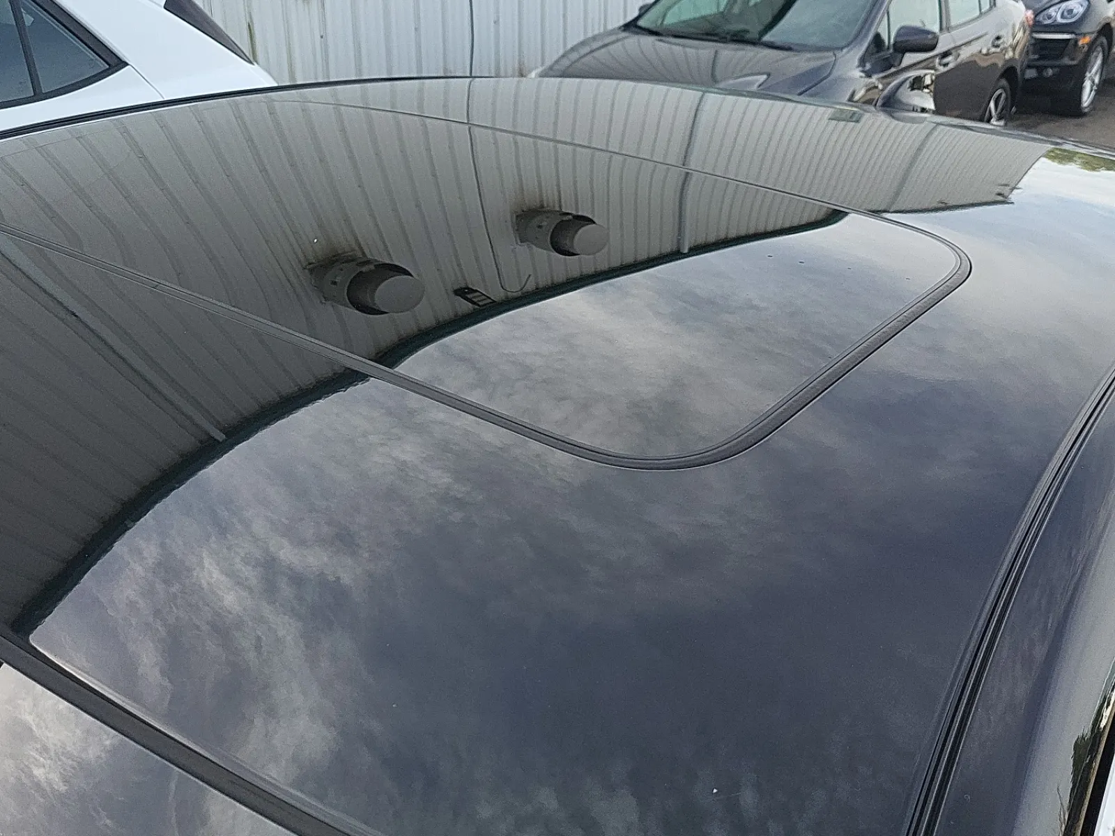 Exterior Roof Photo