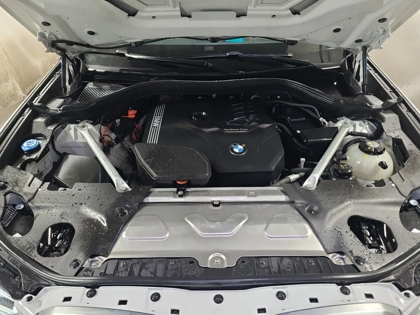 Engine Photo