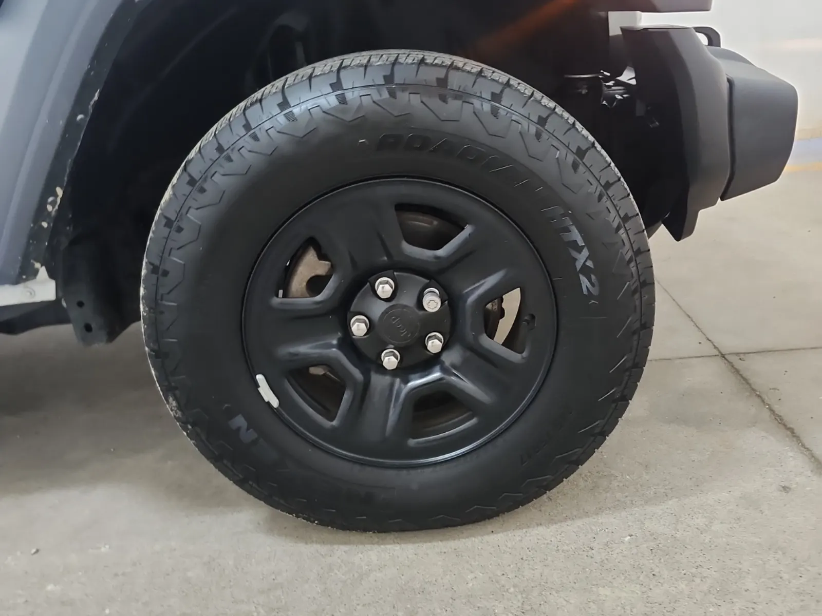Right Front Wheel/Tire Photo