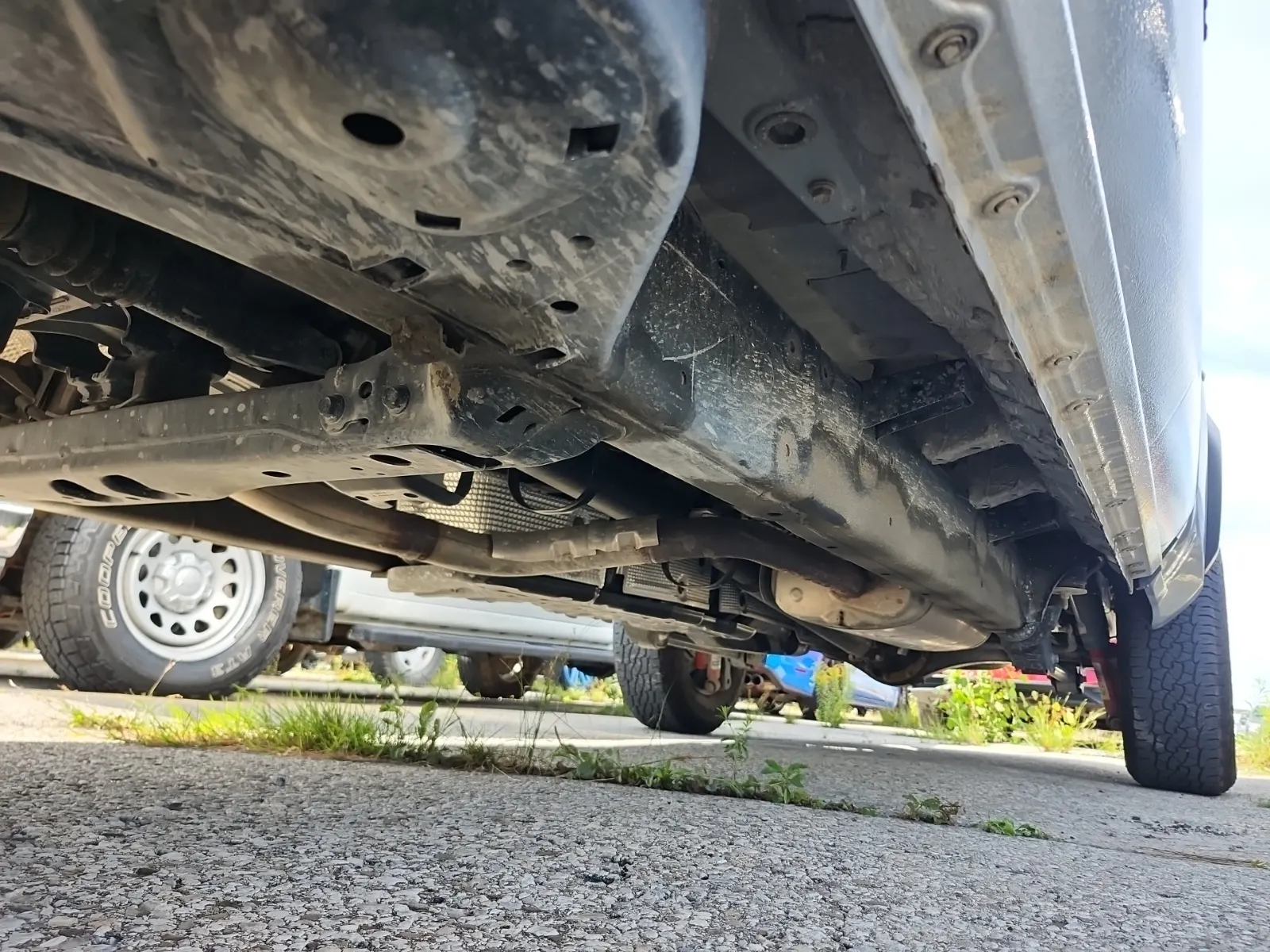 Undercarriage - Driver Photo