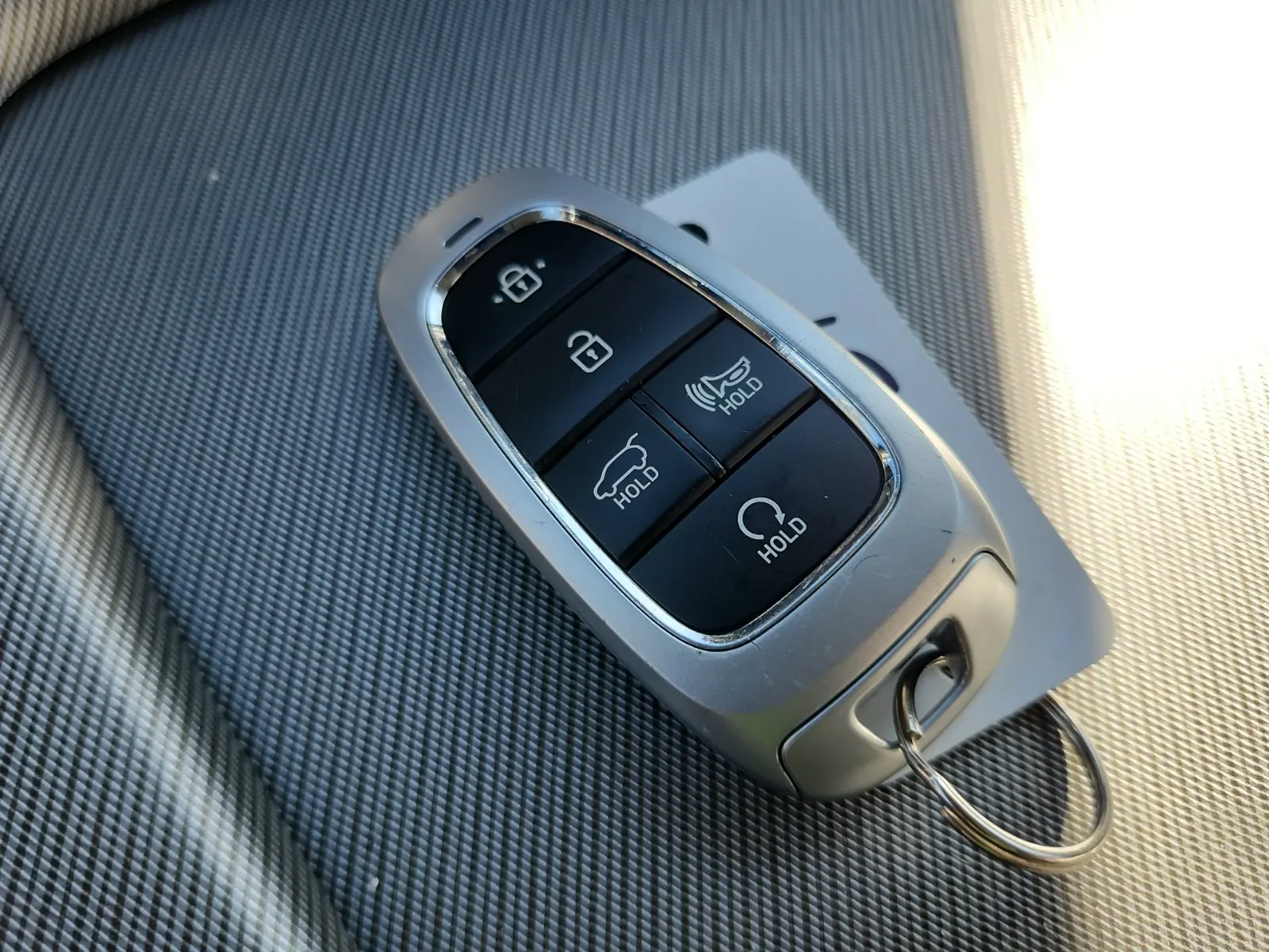 Keys/Fobs/Manual Photo