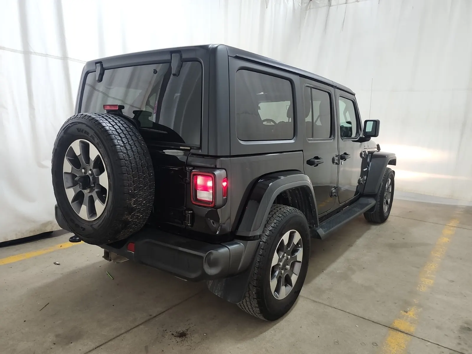 Passenger Rear 3/4 Photo