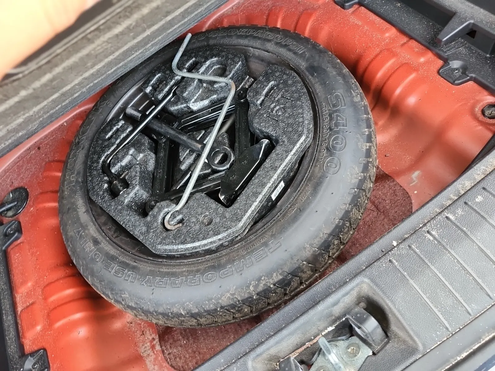Spare Tire & Wheel Photo