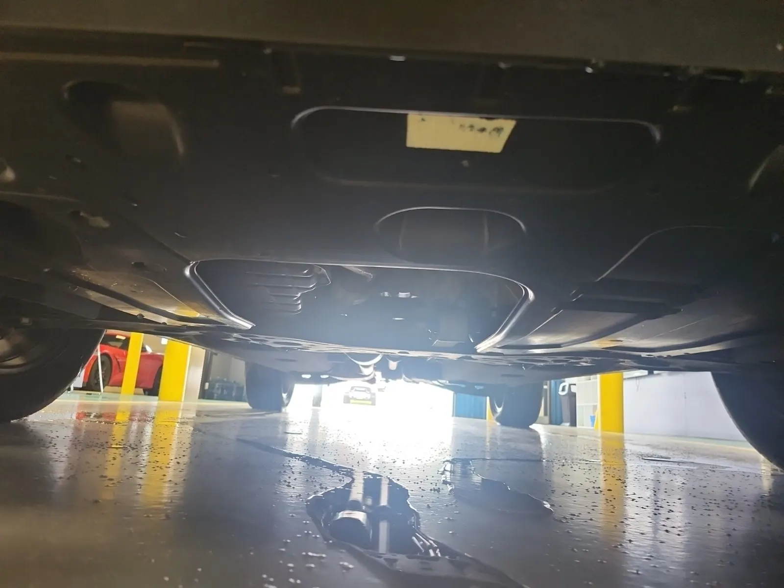Undercarriage - Front Photo
