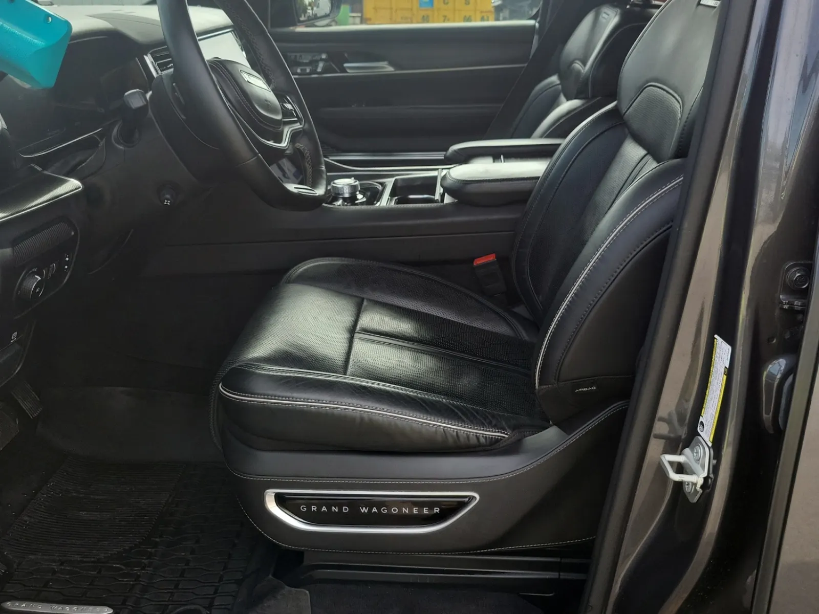 Front Interior Photo