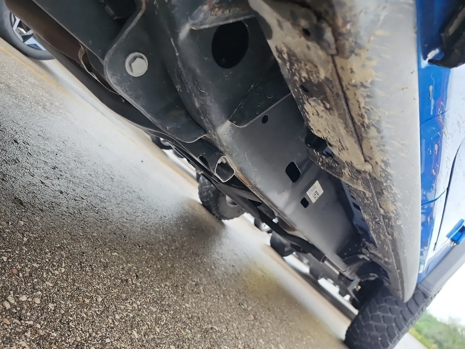 Undercarriage - Driver Photo
