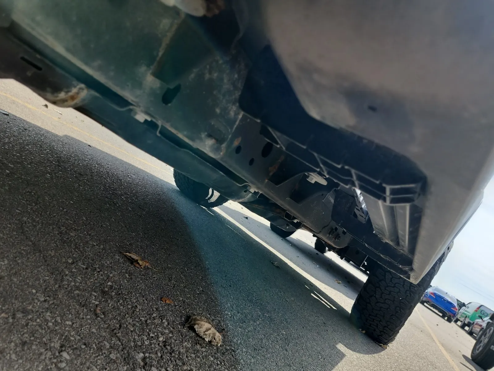 Undercarriage - Passenger Photo