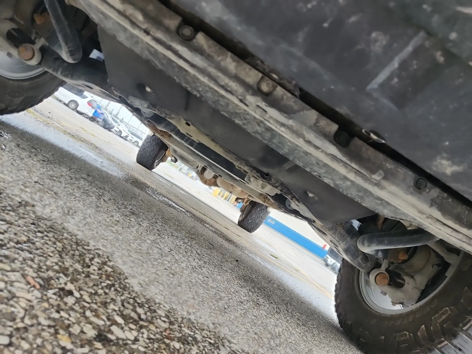 Undercarriage - Front Photo