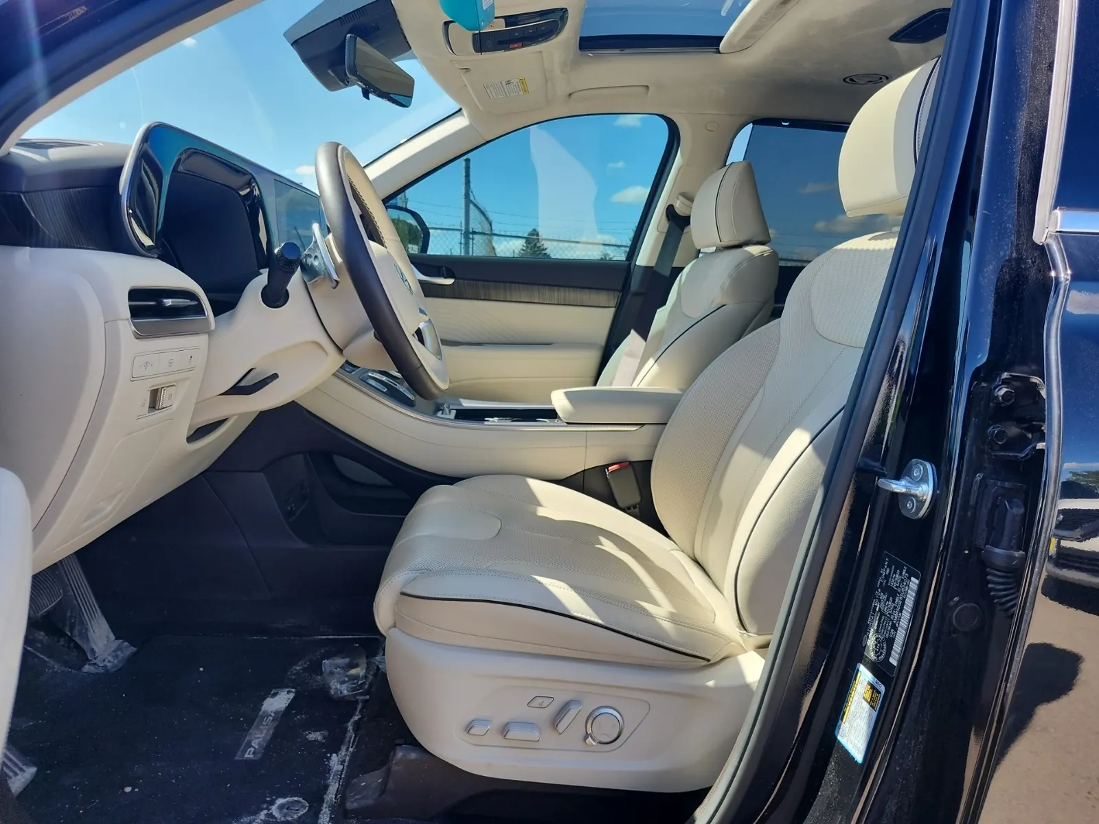 Front Interior Photo