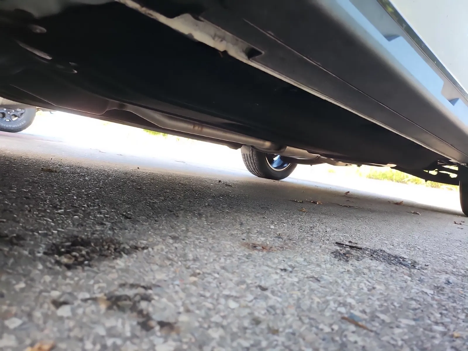 Undercarriage - Driver Photo