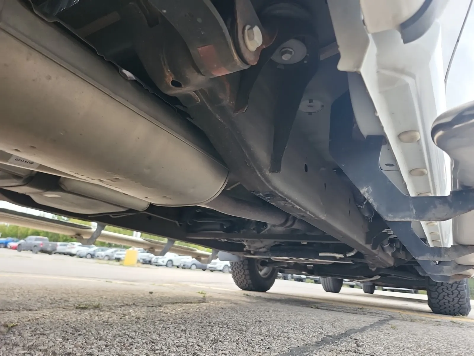 Undercarriage - Passenger Photo