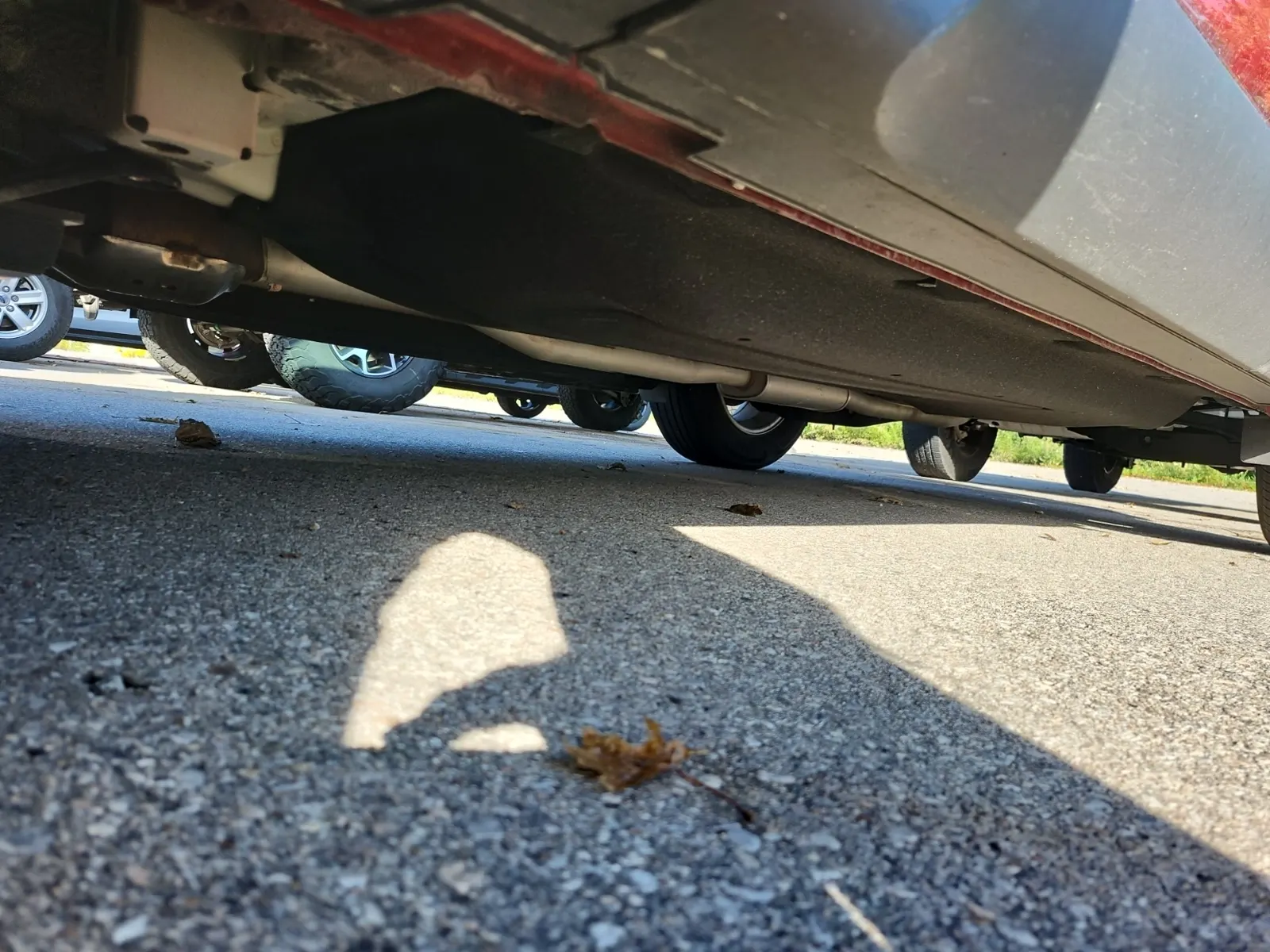 Undercarriage - Driver Photo