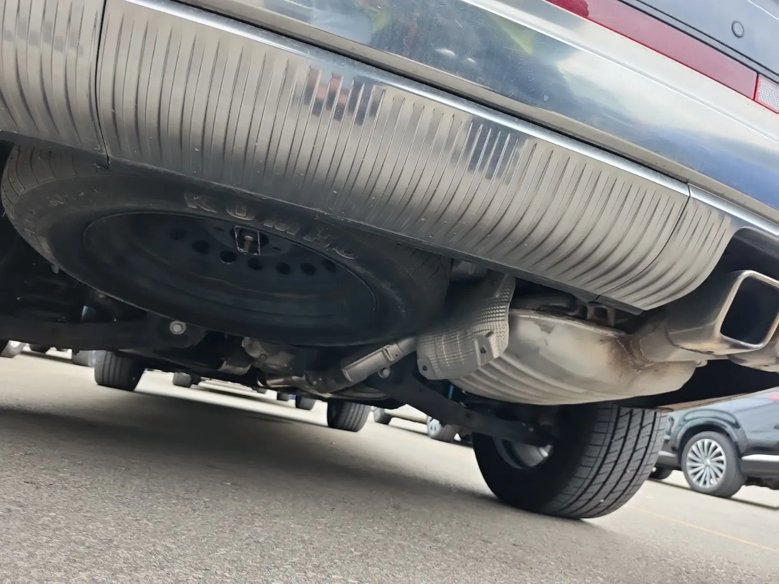 Spare Tire & Wheel Photo