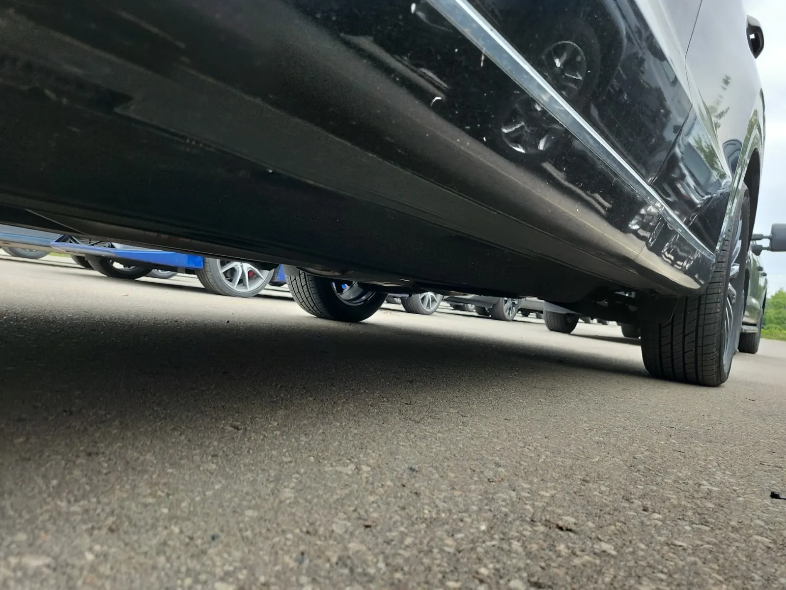 Undercarriage - Driver Photo