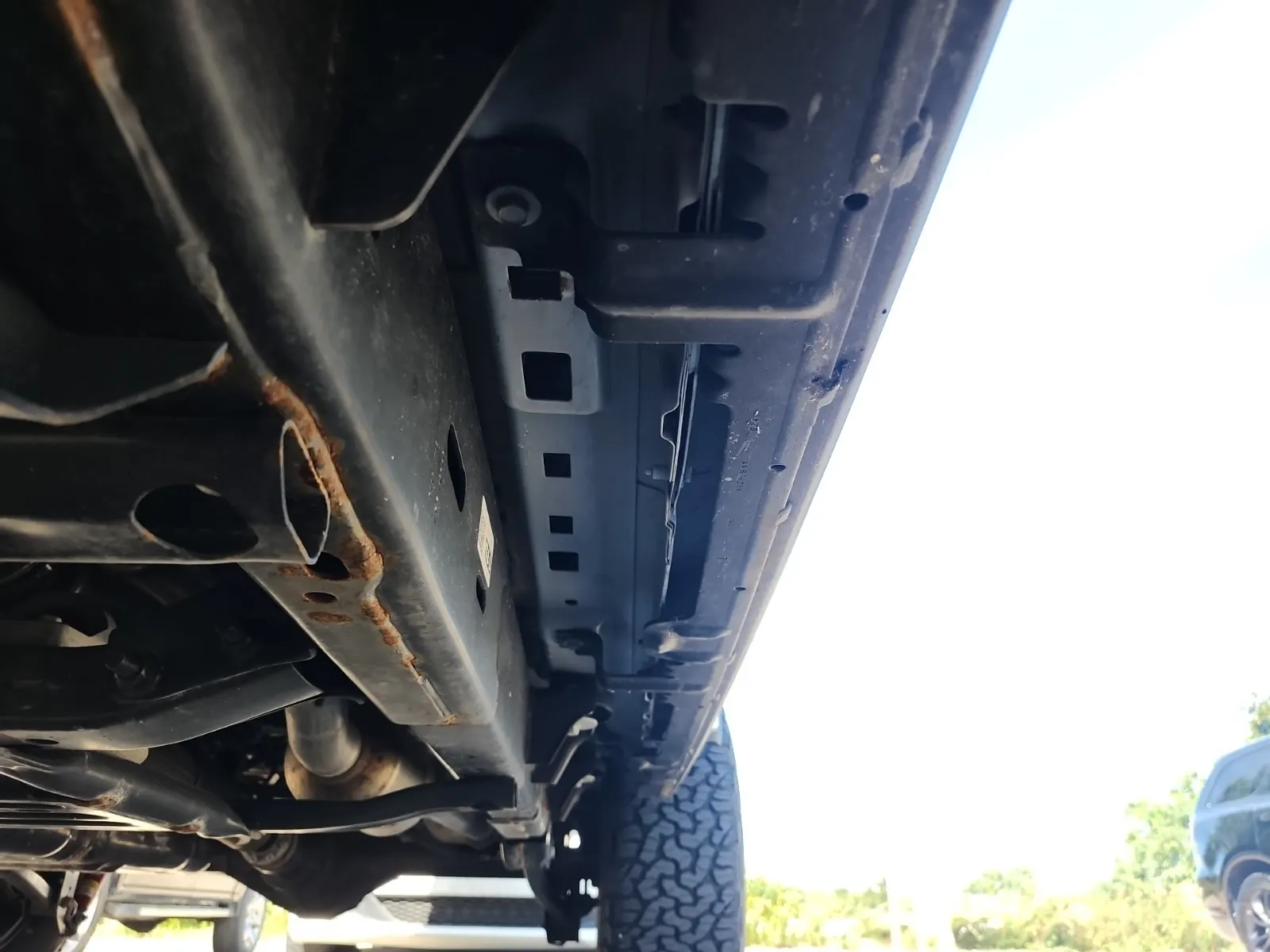 Undercarriage - Driver Photo