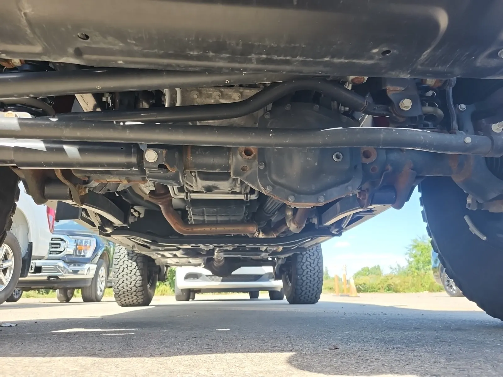 Undercarriage - Front Photo