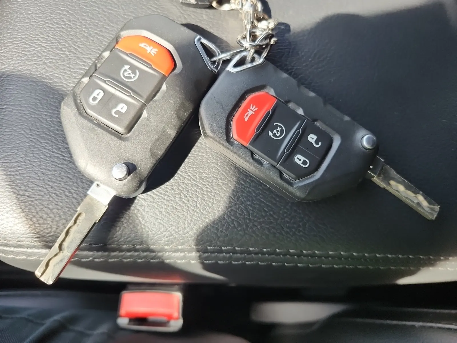 Keys/Fobs/Manual Photo