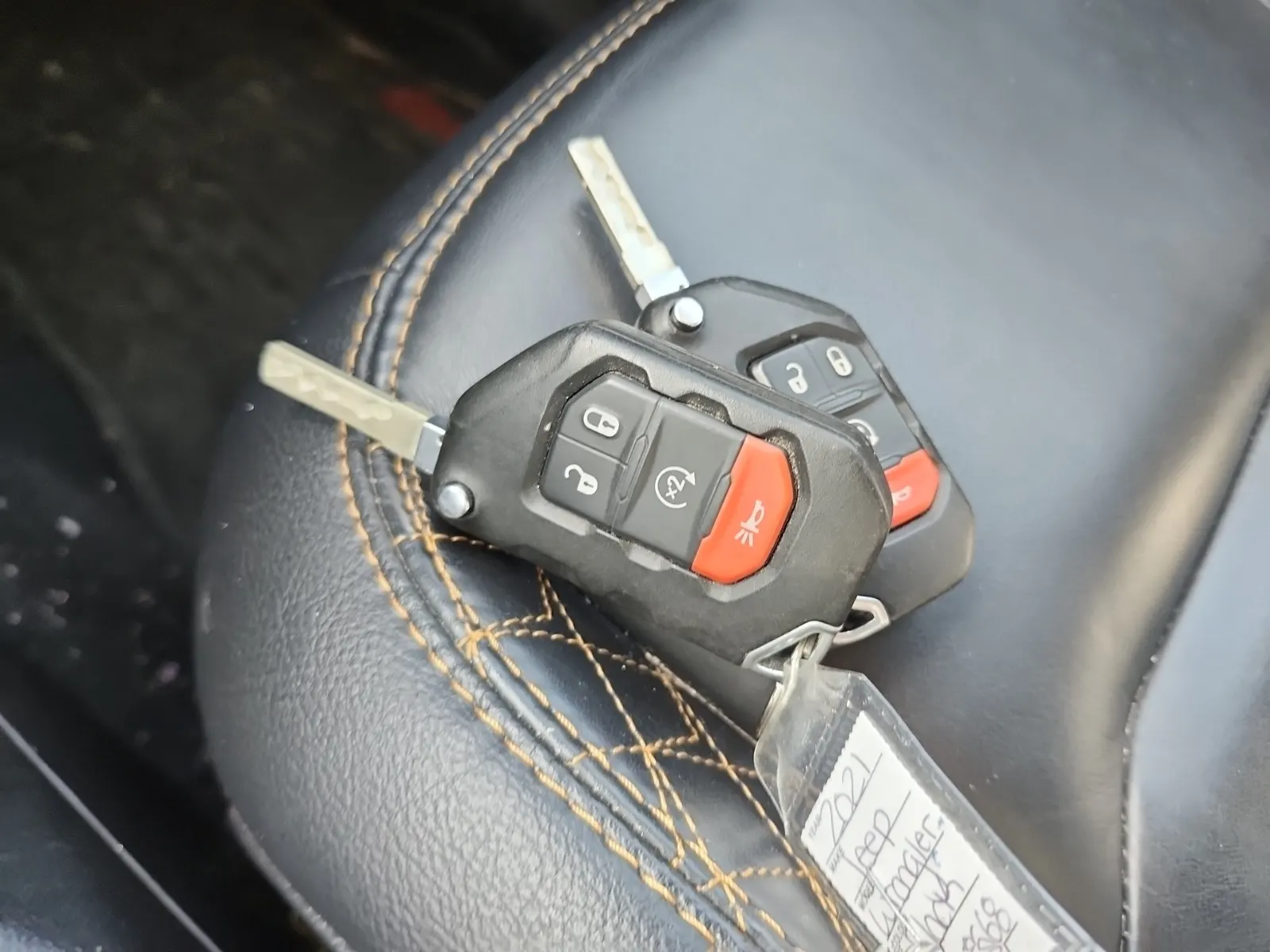Keys/Fobs/Manual Photo