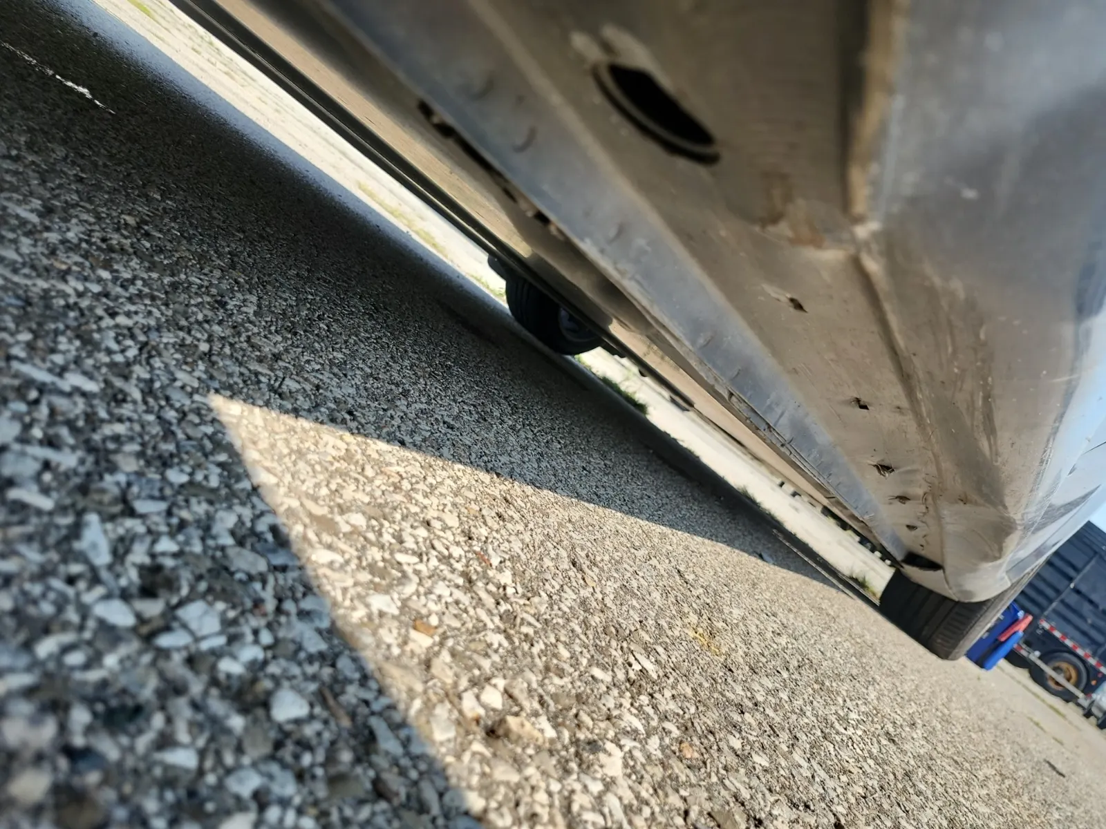 Undercarriage - Passenger Photo