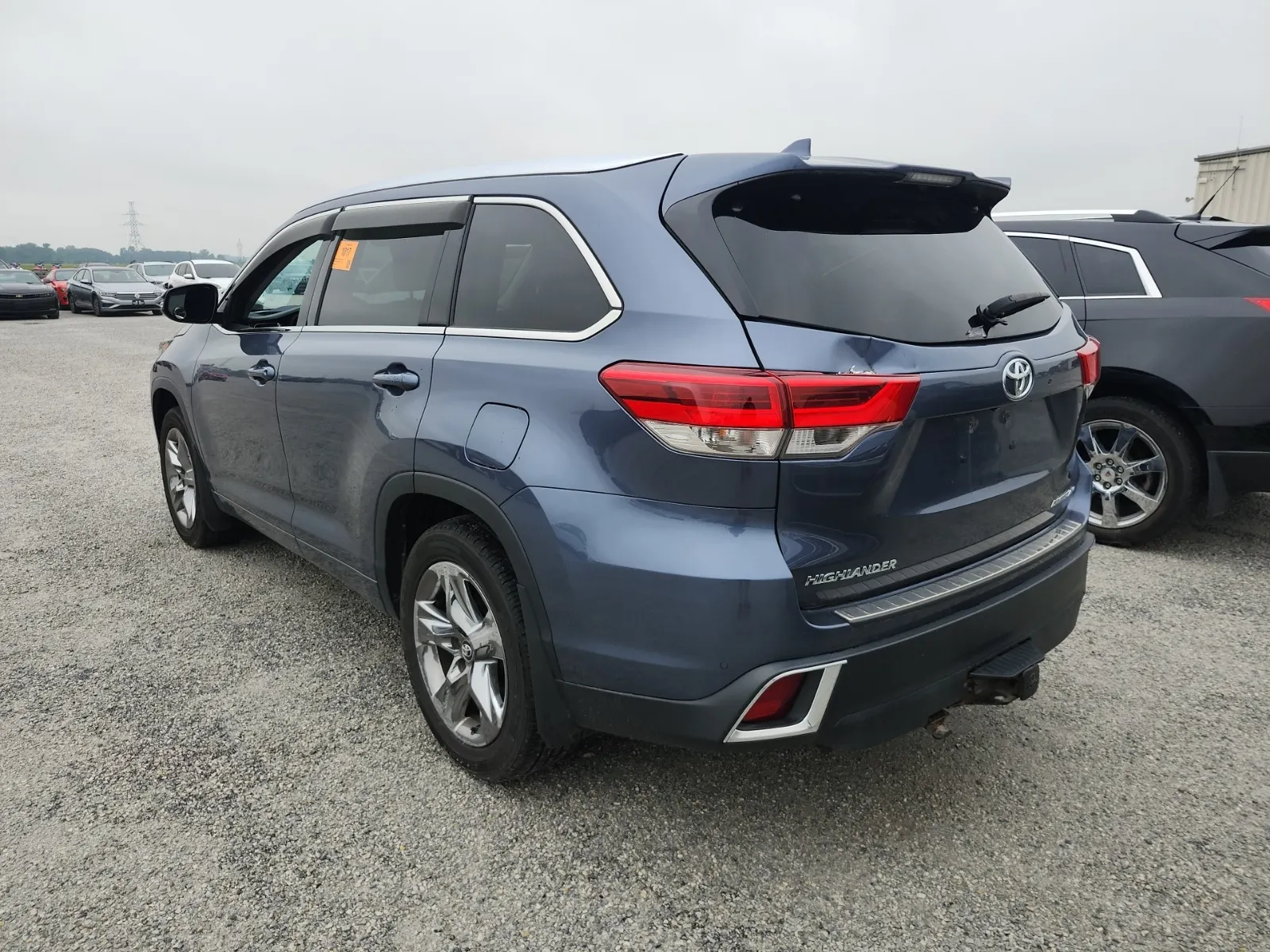 Driver Rear 3/4 Photo