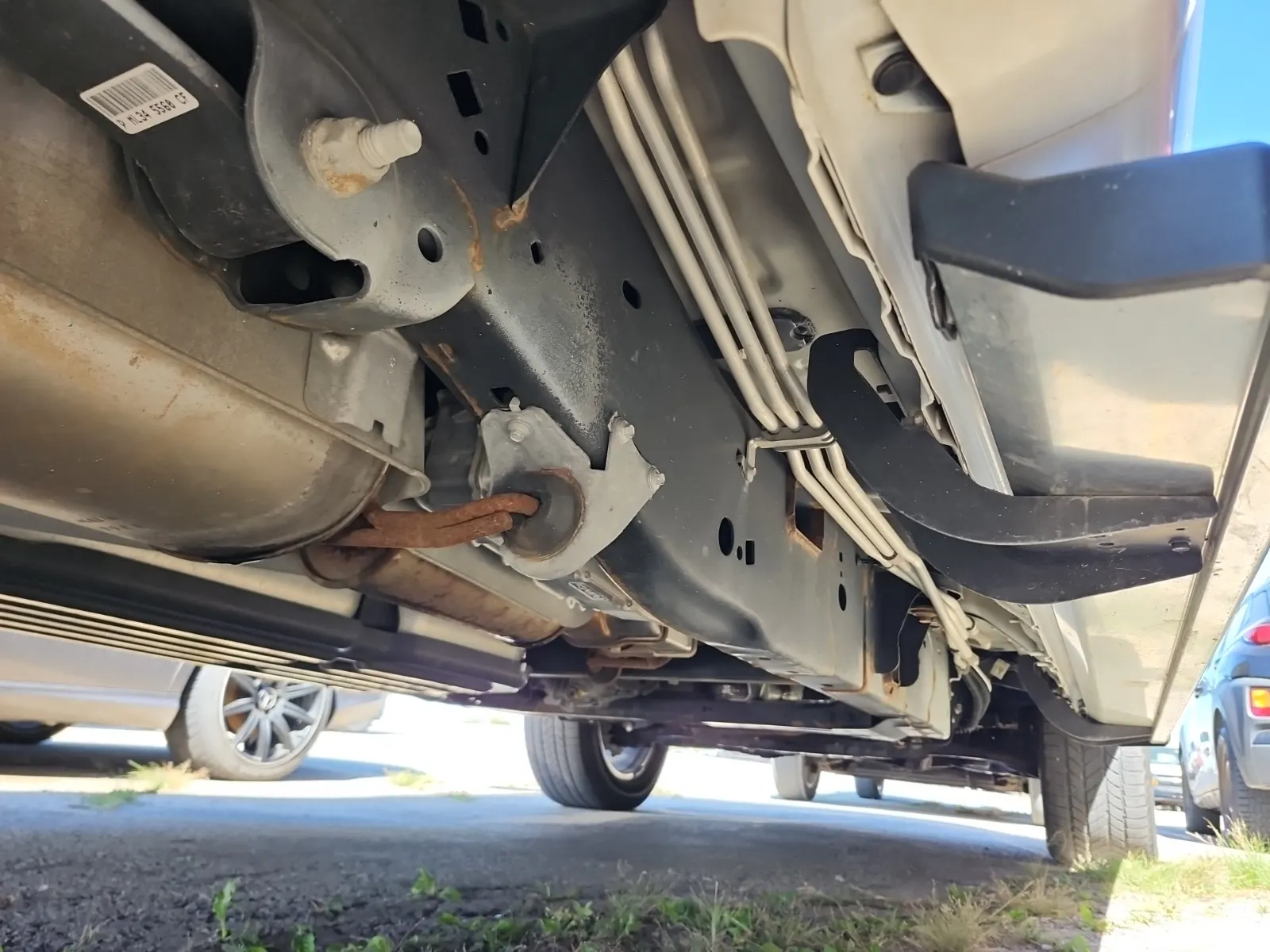 Undercarriage - Passenger Photo
