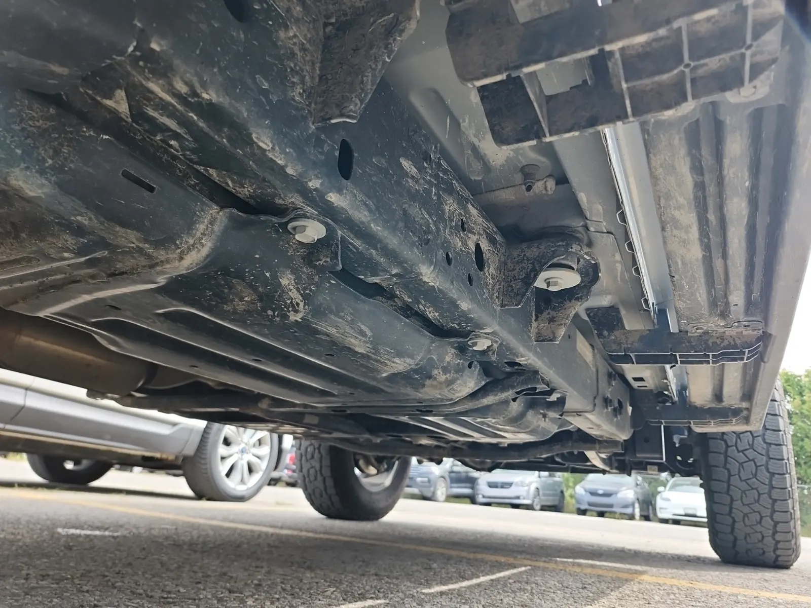 Undercarriage - Passenger Photo