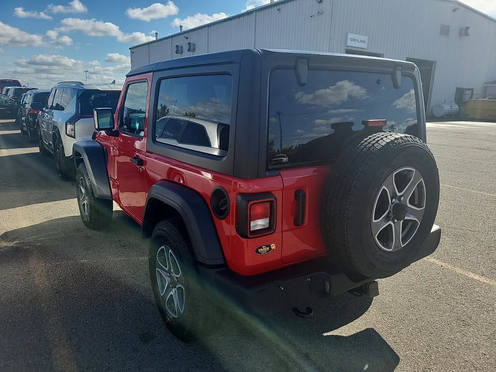 Driver Rear 3/4 Photo