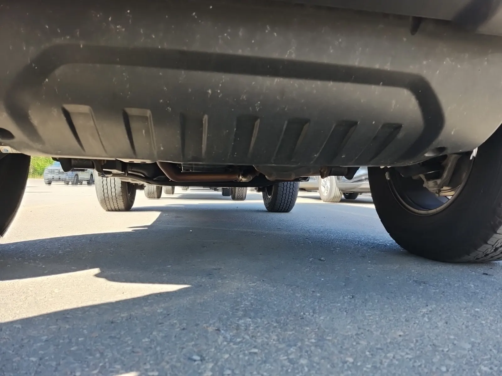 Undercarriage - Front Photo