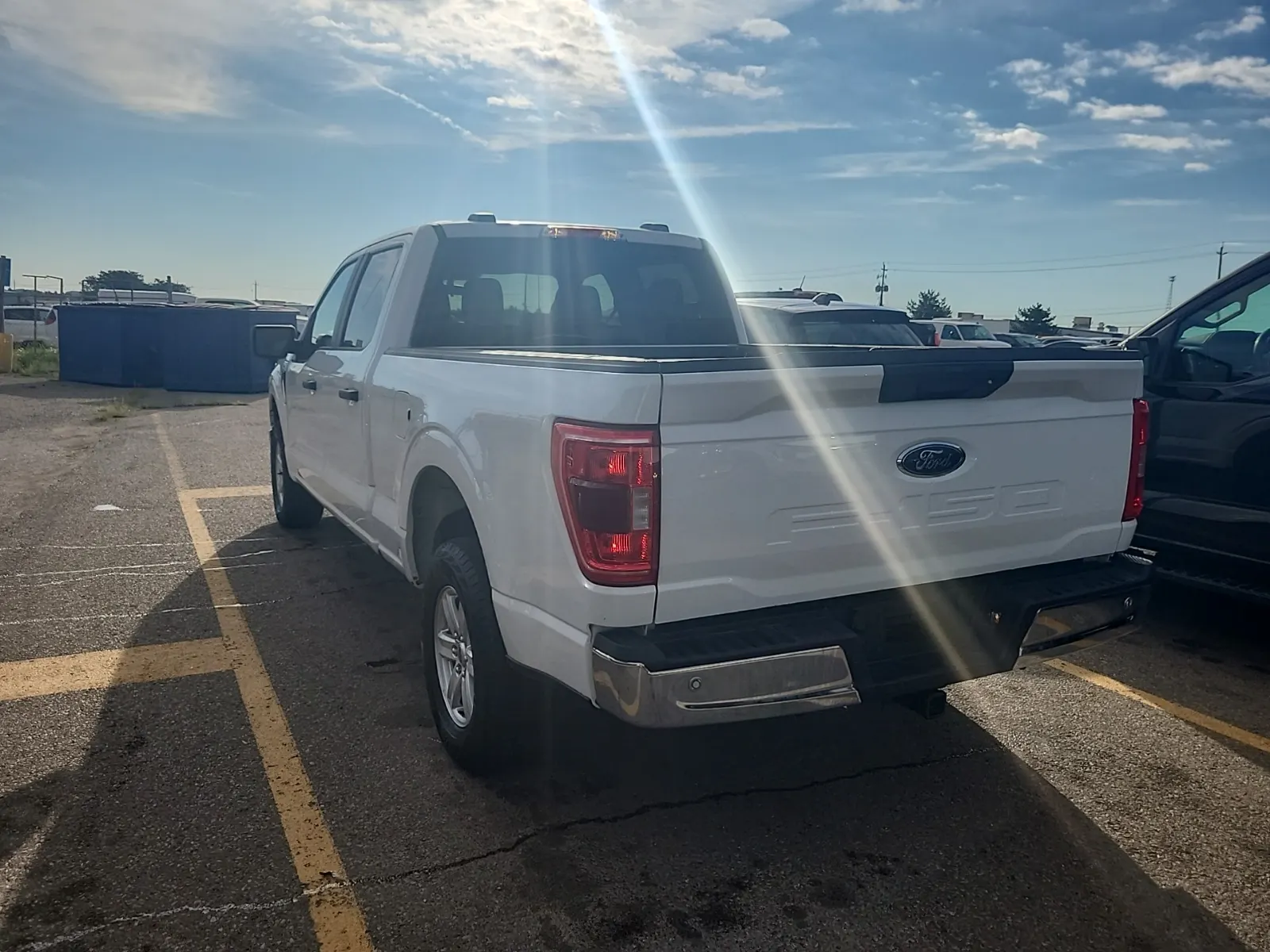 Driver Rear 3/4 Photo