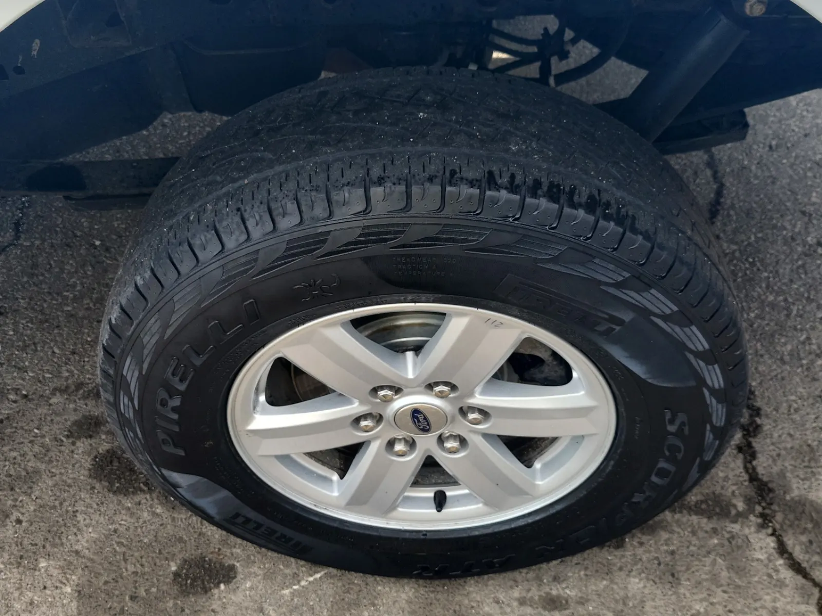 Left Rear Wheel/Tire Photo