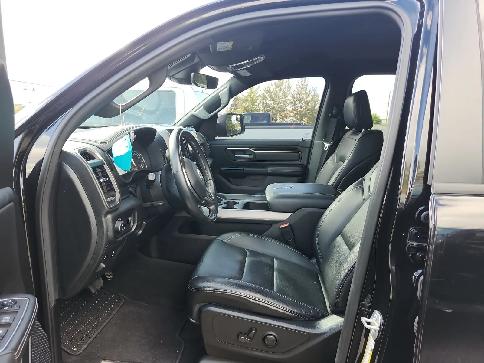 Front Interior Photo