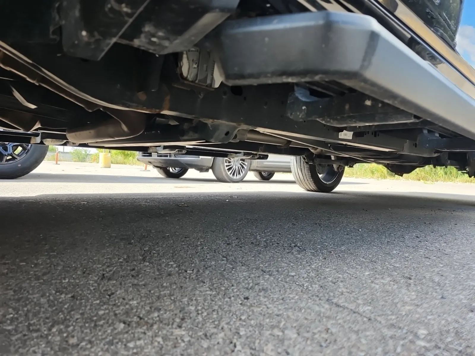 Undercarriage - Driver Photo