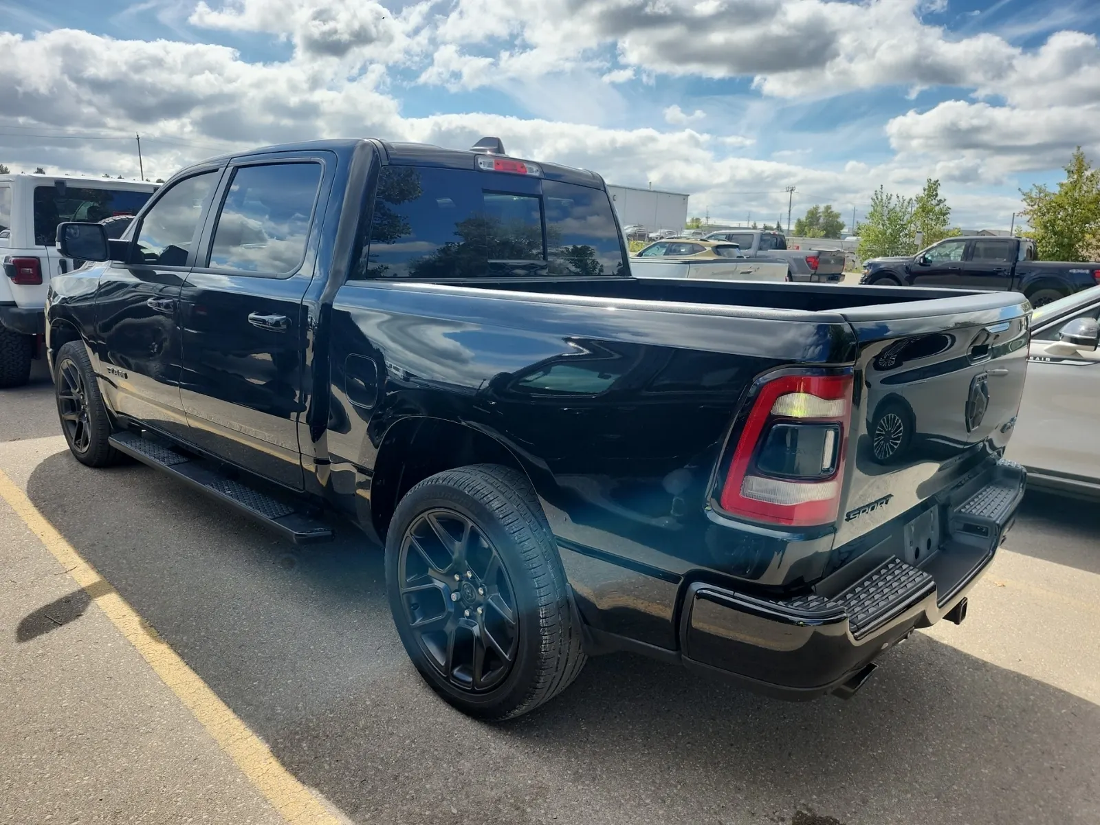 Driver Rear 3/4 Photo
