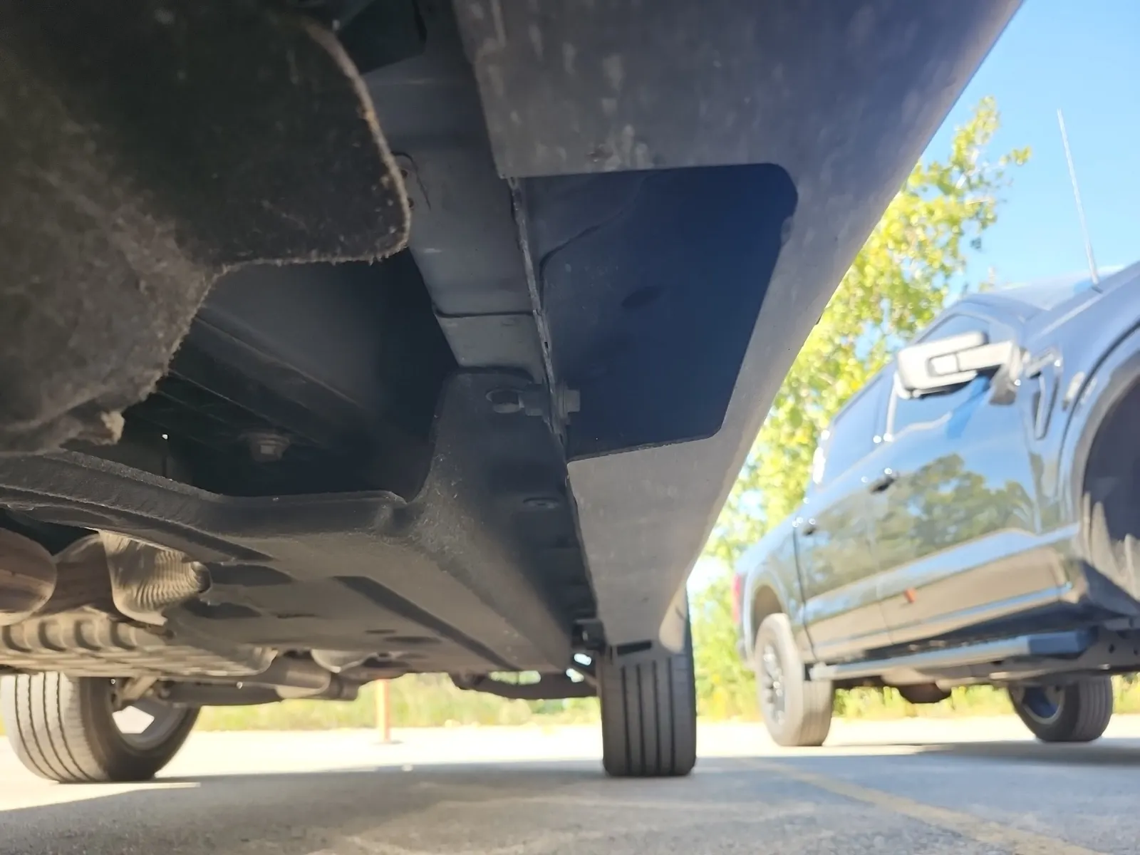 Undercarriage - Driver Photo