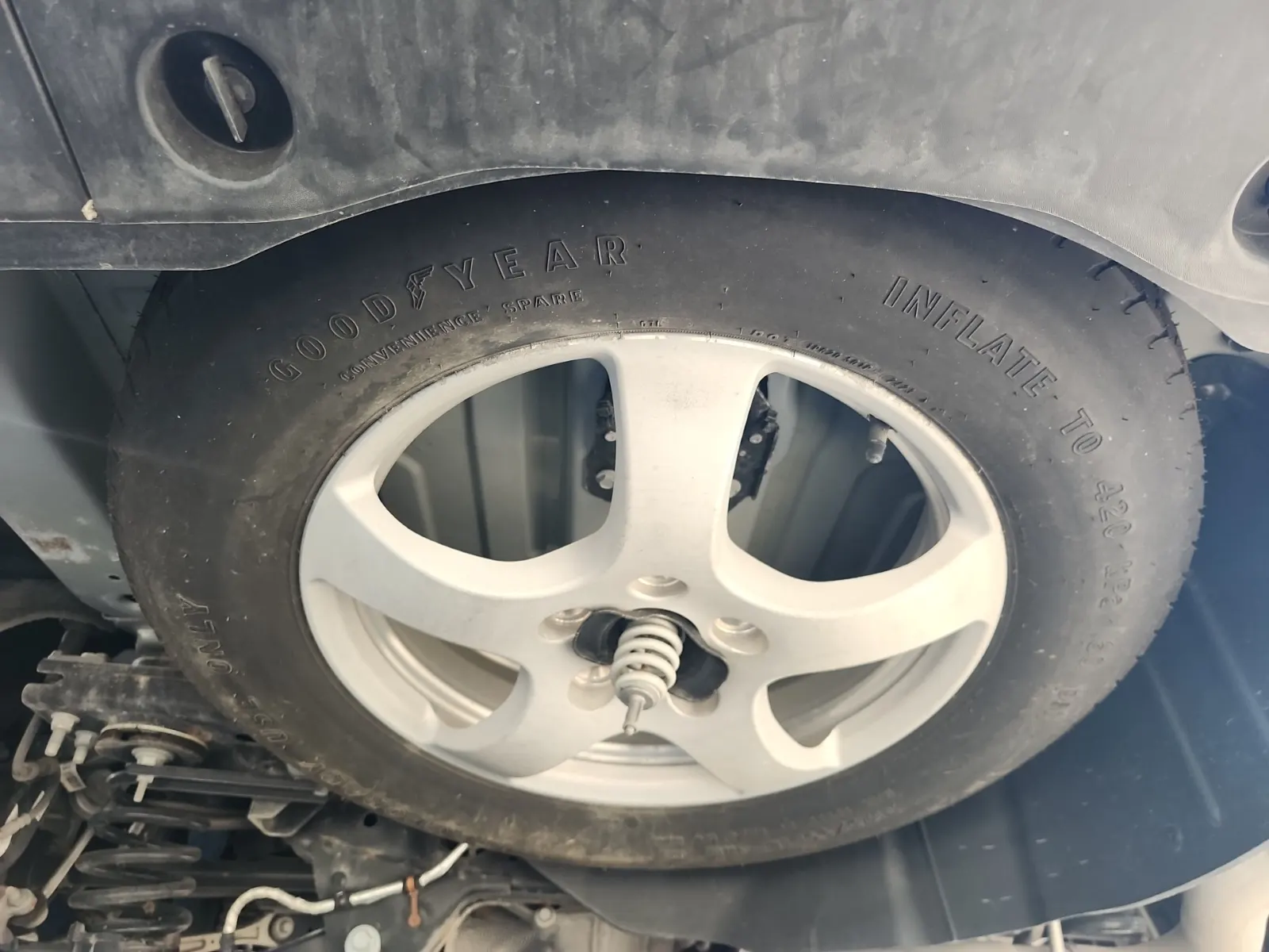 Spare Tire & Wheel Photo