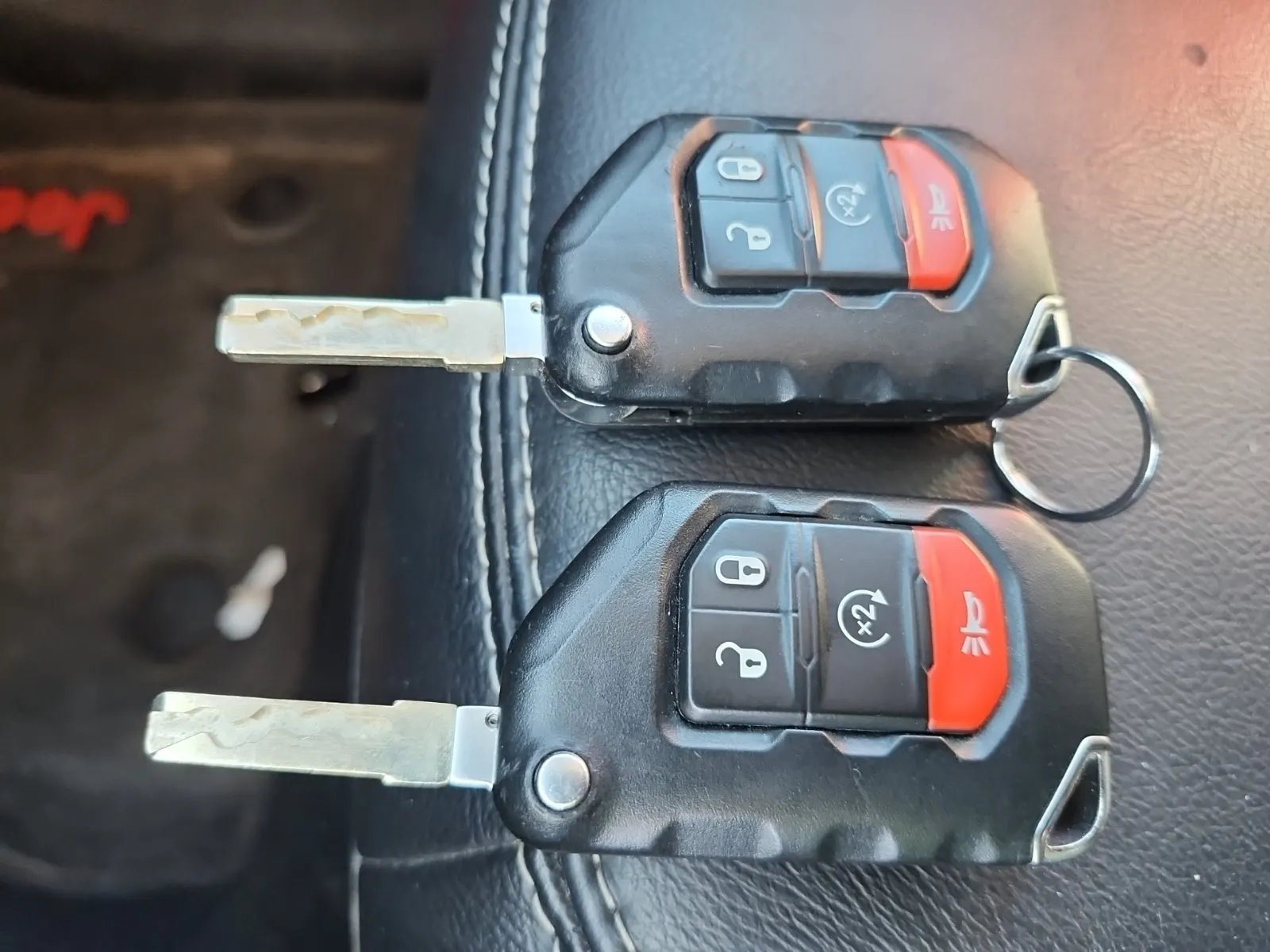 Keys/Fobs/Manual Photo