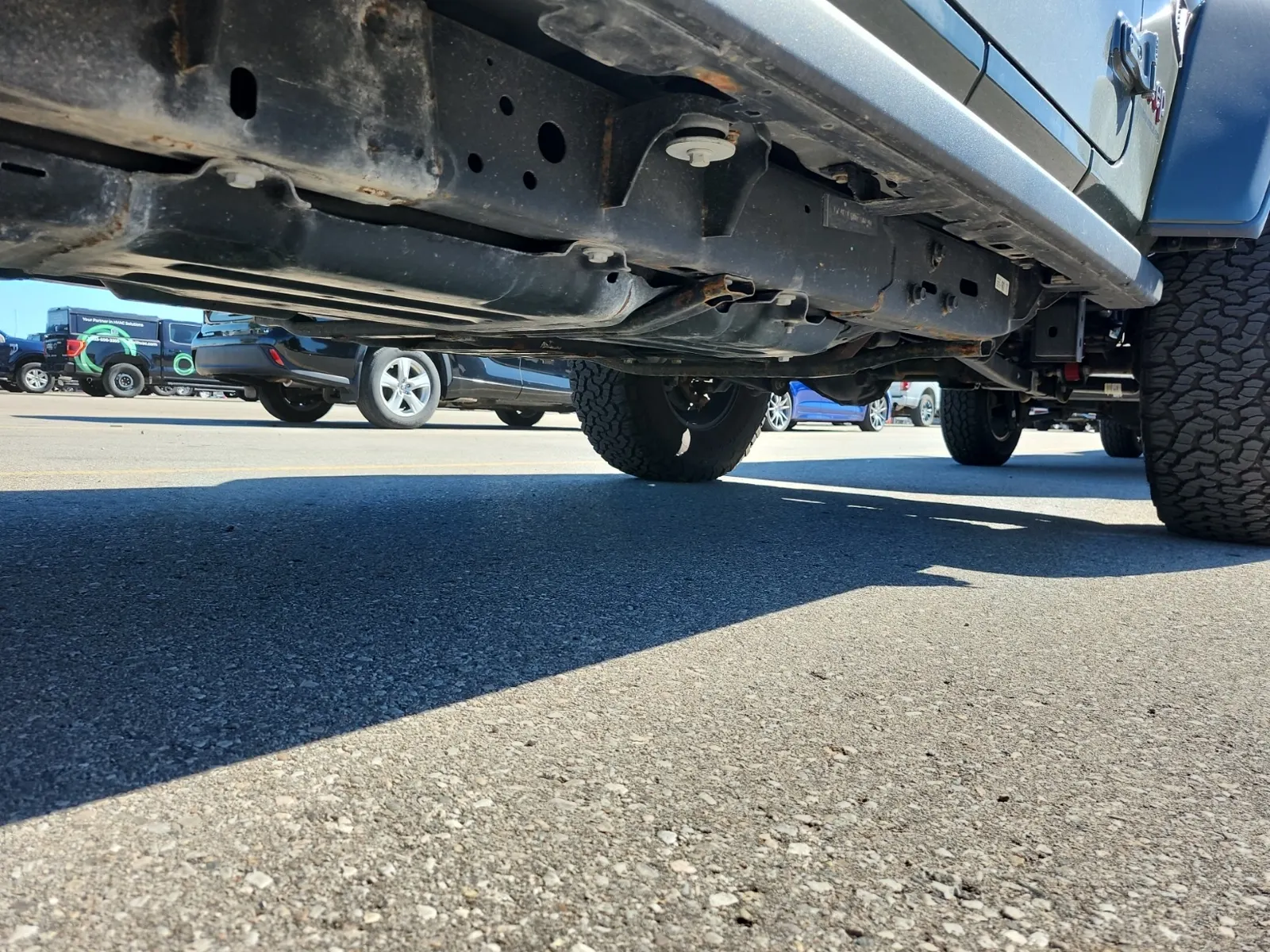 Undercarriage - Passenger Photo