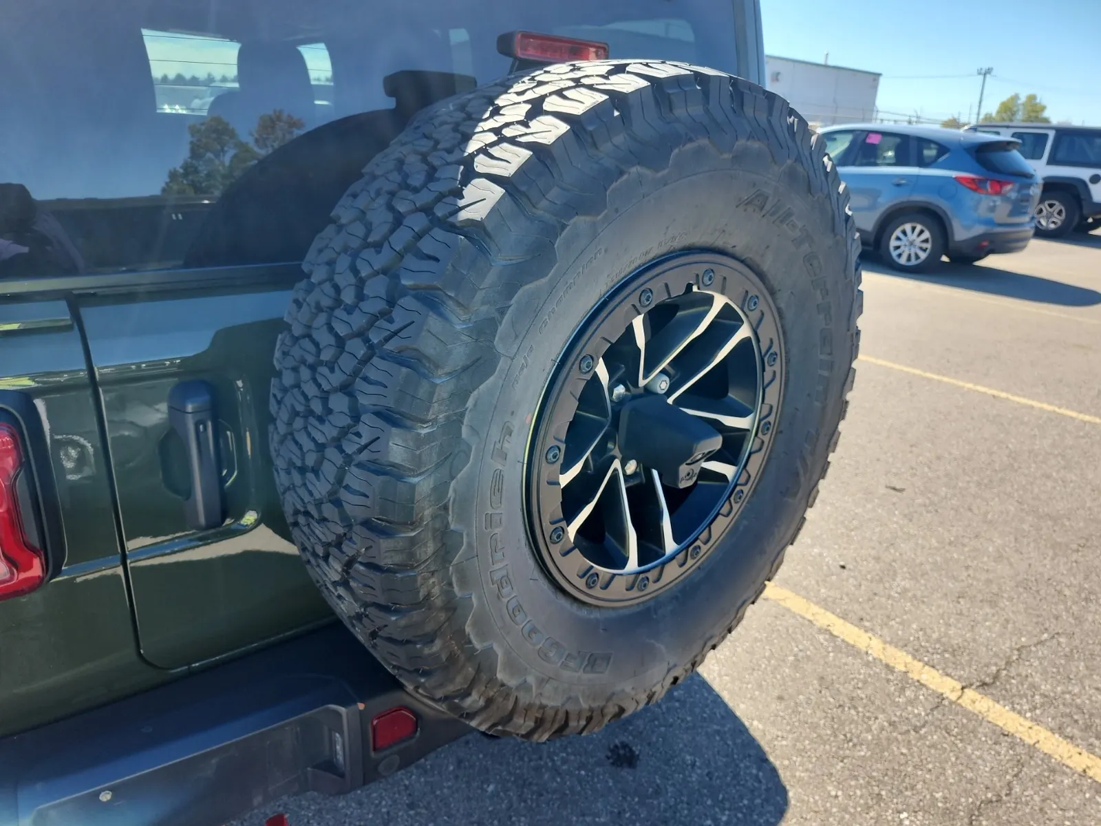 Spare Tire & Wheel Photo
