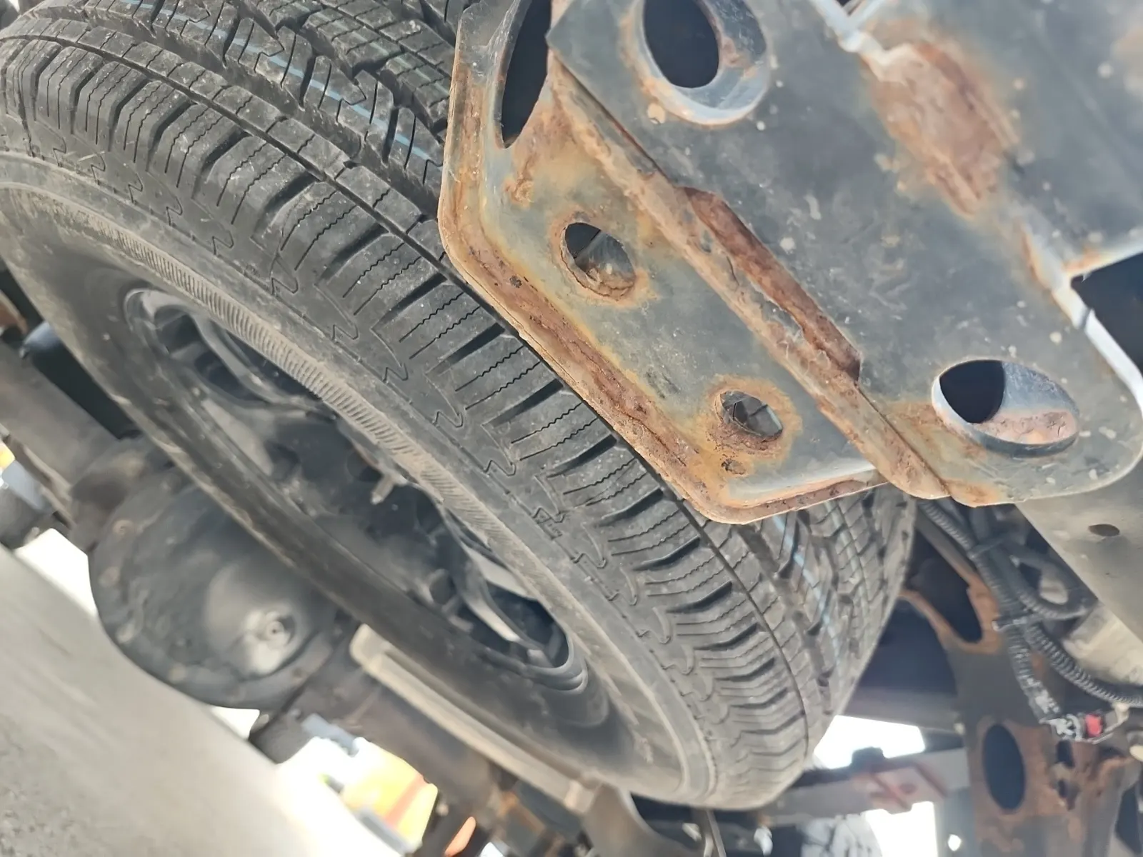 Spare Tire & Wheel Photo