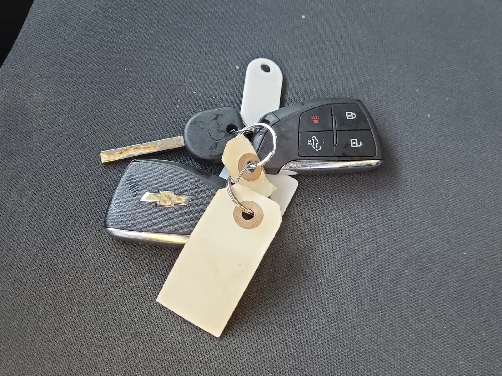 Keys/Fobs/Manual Photo