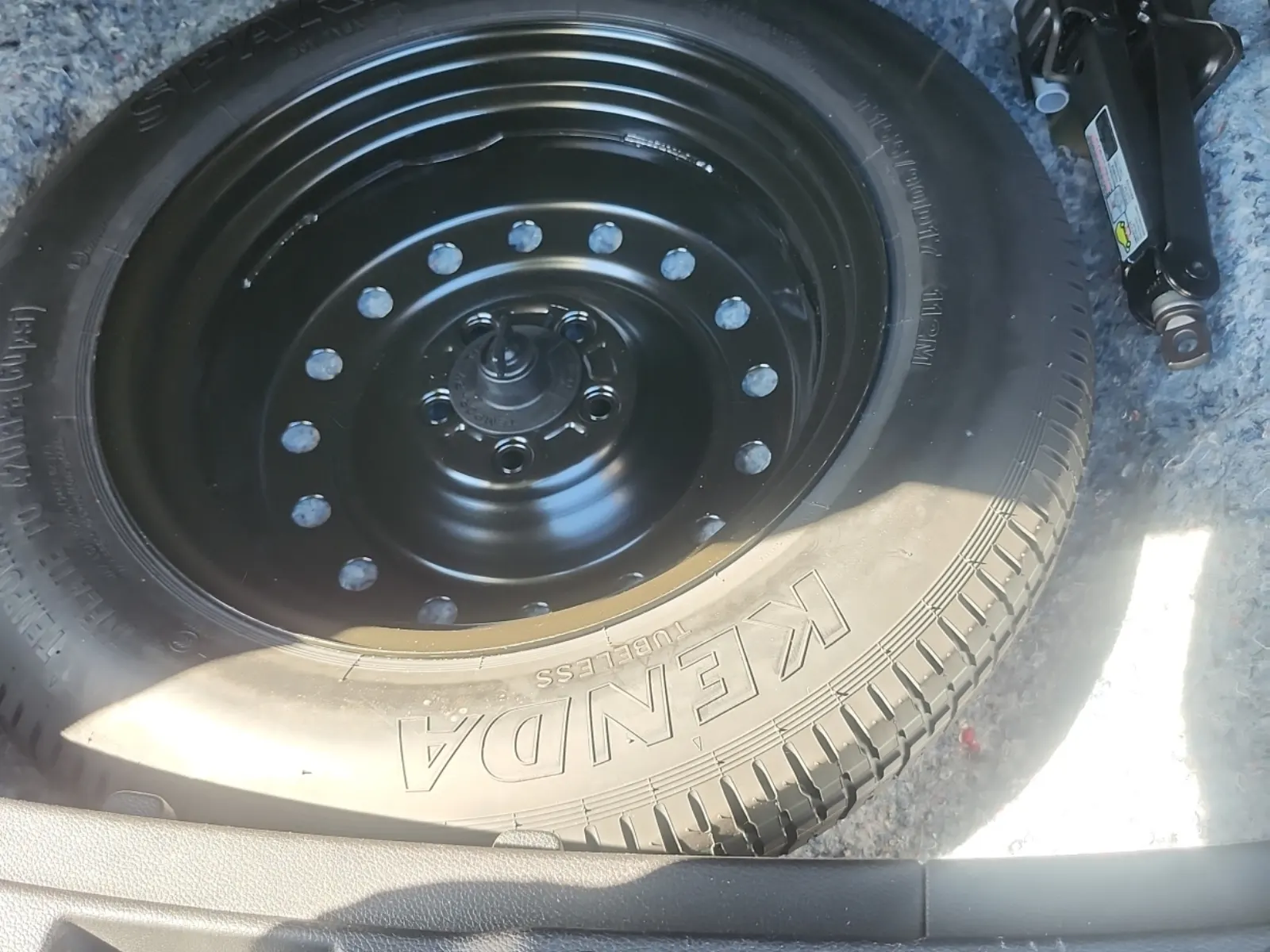 Spare Tire & Wheel Photo
