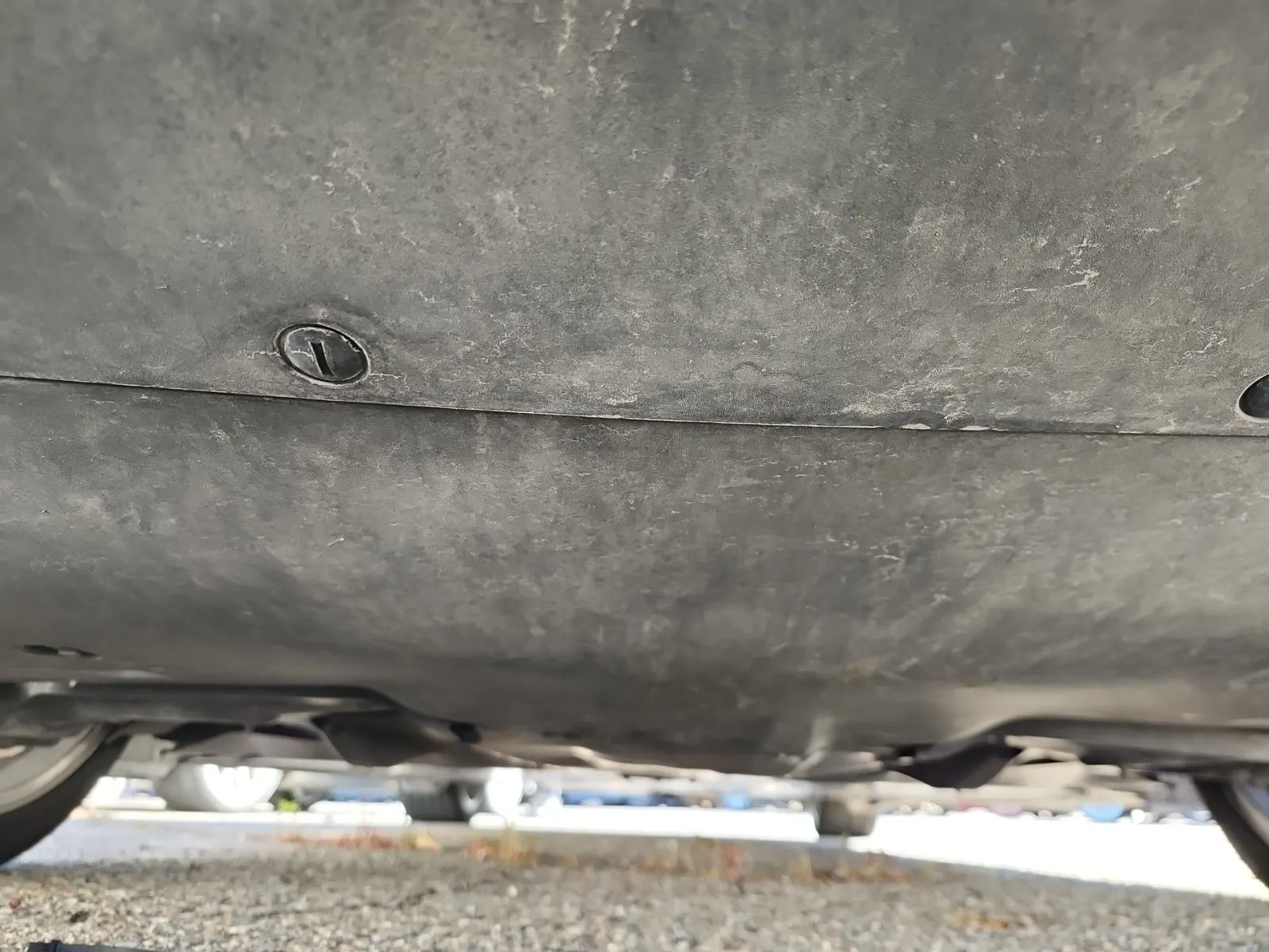 Undercarriage - Rear Photo